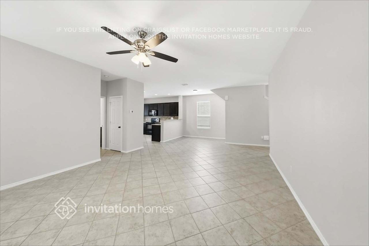 467 Walnut Crst - Photo 5 of 19