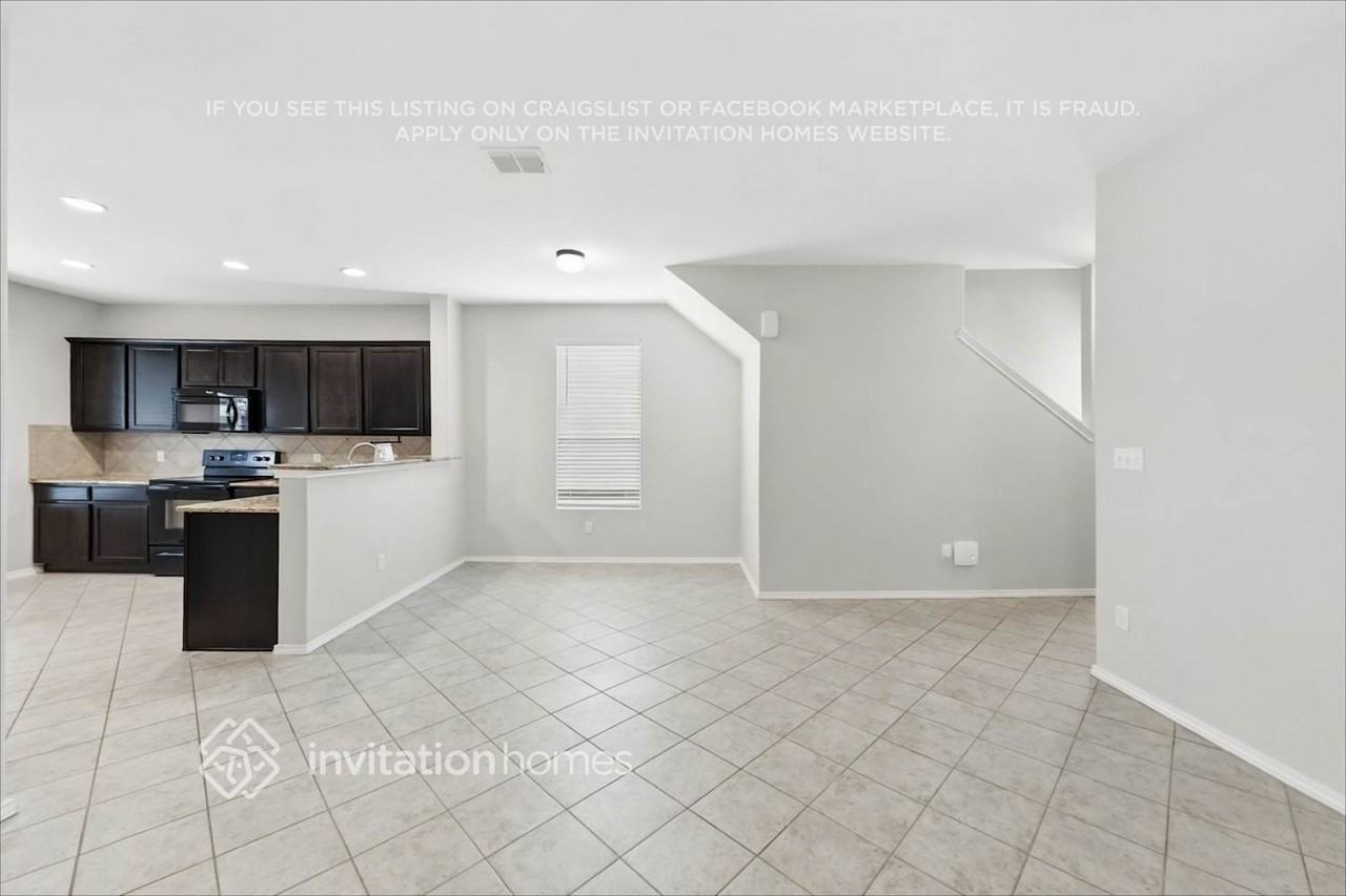 467 Walnut Crst - Photo 6 of 19
