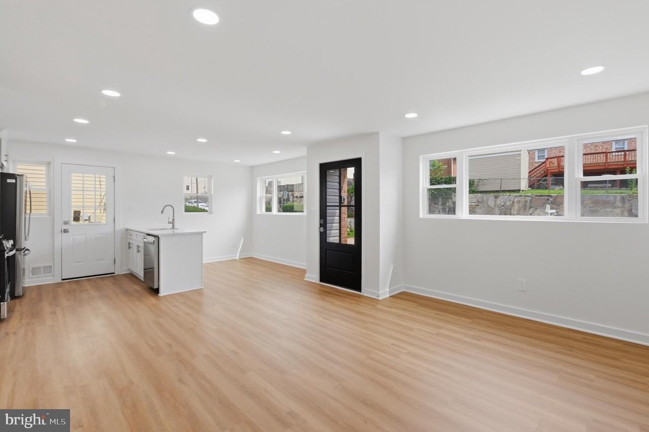 1545 11th St S - Photo 4 of 25