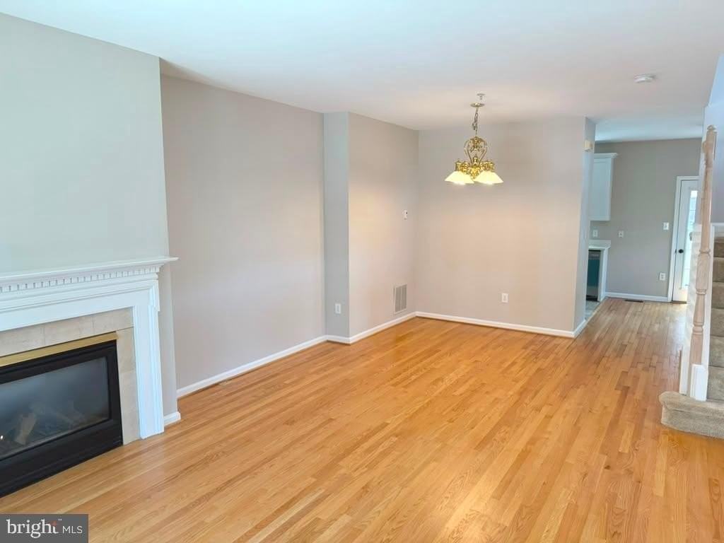 1166 N Vernon St - Photo 5 of 35