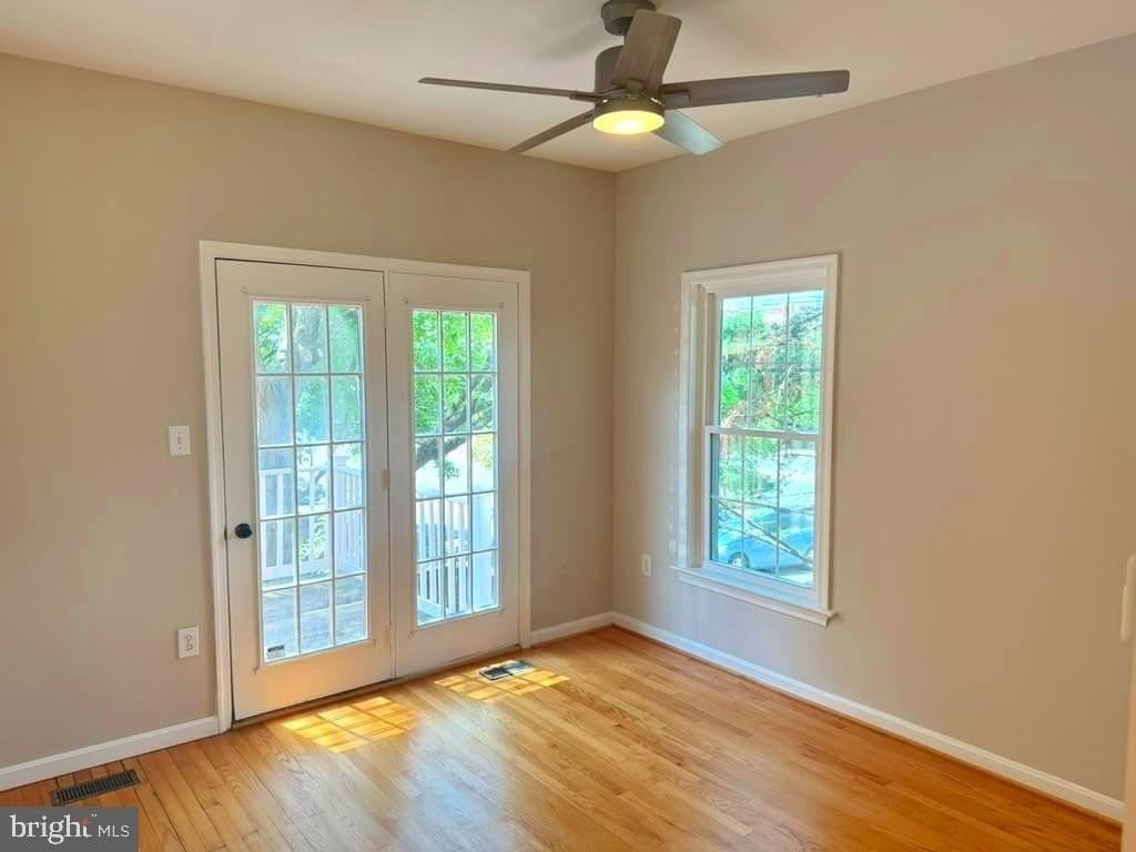 1166 N Vernon St - Photo 6 of 35