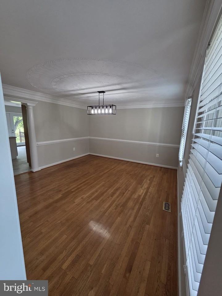 41234 Bridges Farm Ln - Photo 4 of 23