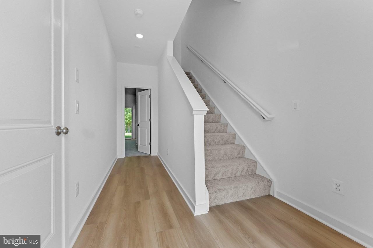 36161 Wilderness Shores Way - Photo 4 of 33