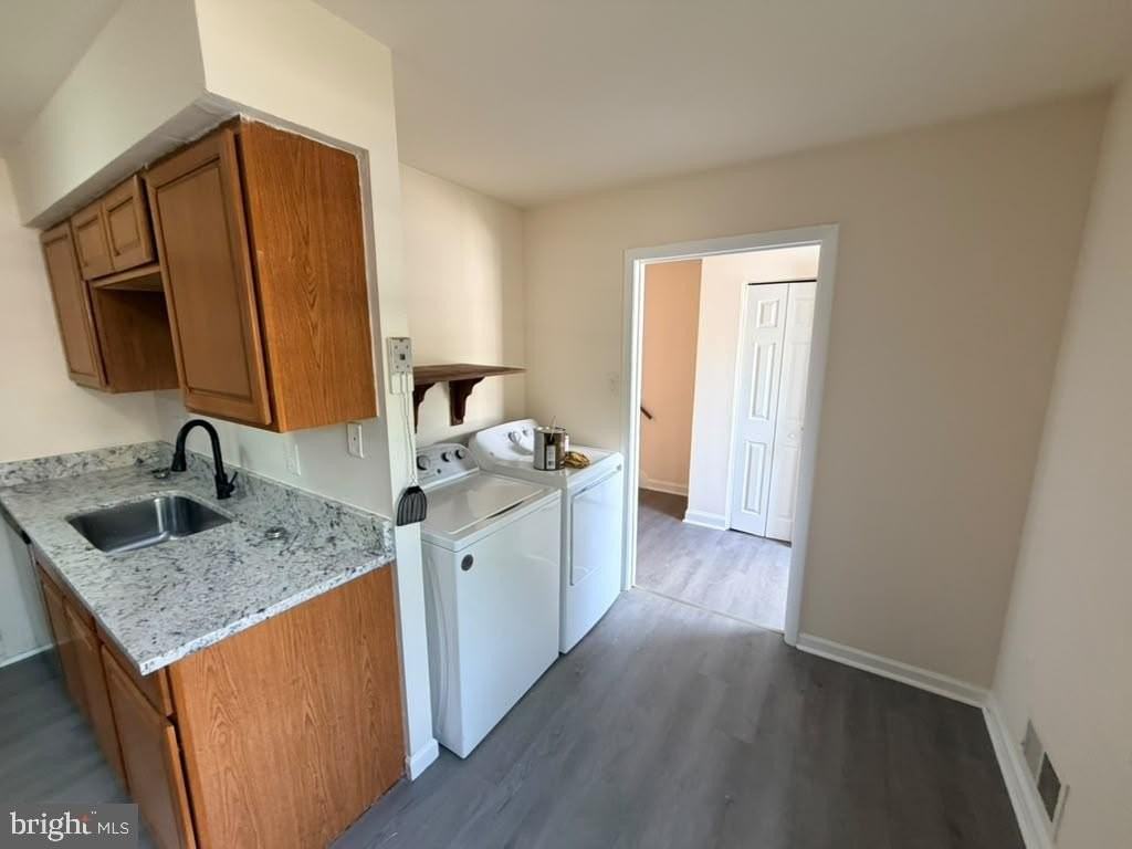 3473 Beale Ct - Photo 2 of 28