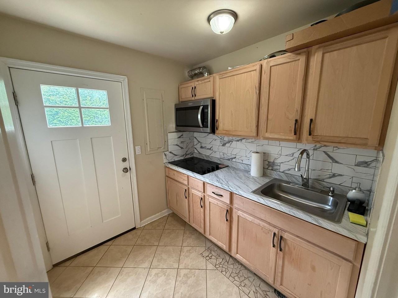 7 Patton Ln - Photo 2 of 11