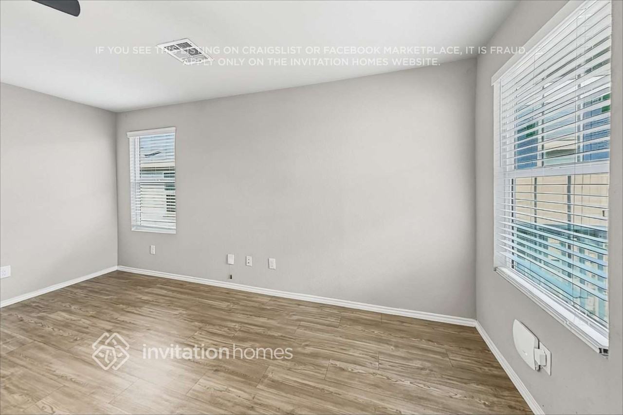 126 Pasadena Pl - Photo 5 of 19