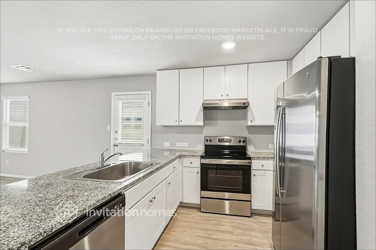 126 Pasadena Pl - Photo 7 of 19