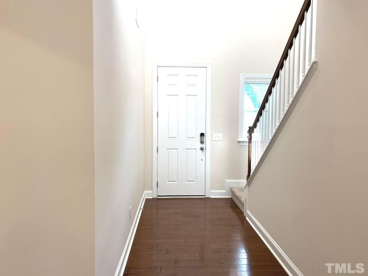 1148 Premier Key Dr - Photo 3 of 25