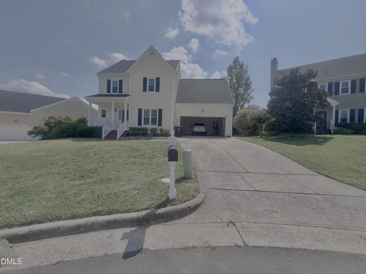 2029 Battlewood Rd - Photo 2 of 26