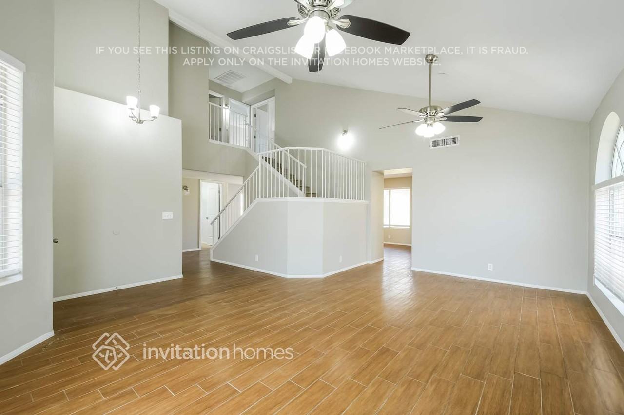 4126 W Misty Willow Ln - Photo 4 of 16