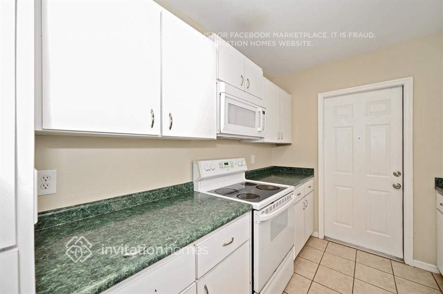 604 Nicholson St - Photo 5 of 19