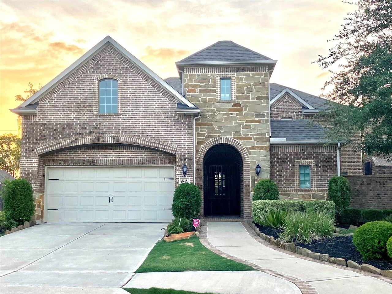 5218 Alden Springs Blvd - Photo 4 of 41