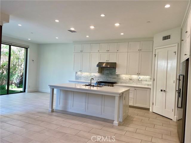 203 Fiore - Photo 3 of 16