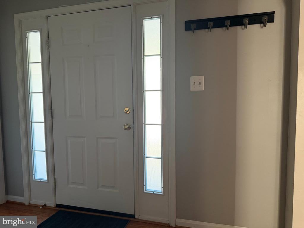 50 Dorothy Ln - Photo 4 of 29