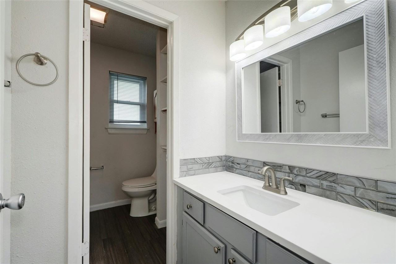 11406 Ptarmigan Dr - Photo 5 of 26