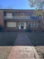 featured image of 820 W 3rd Ave