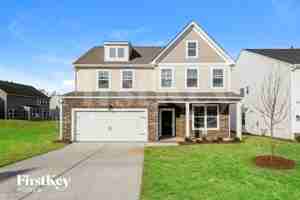featured image of 557 Hillpark Ln