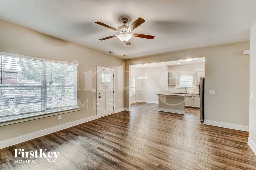 2227 5th Ave S - Photo 3 of 15
