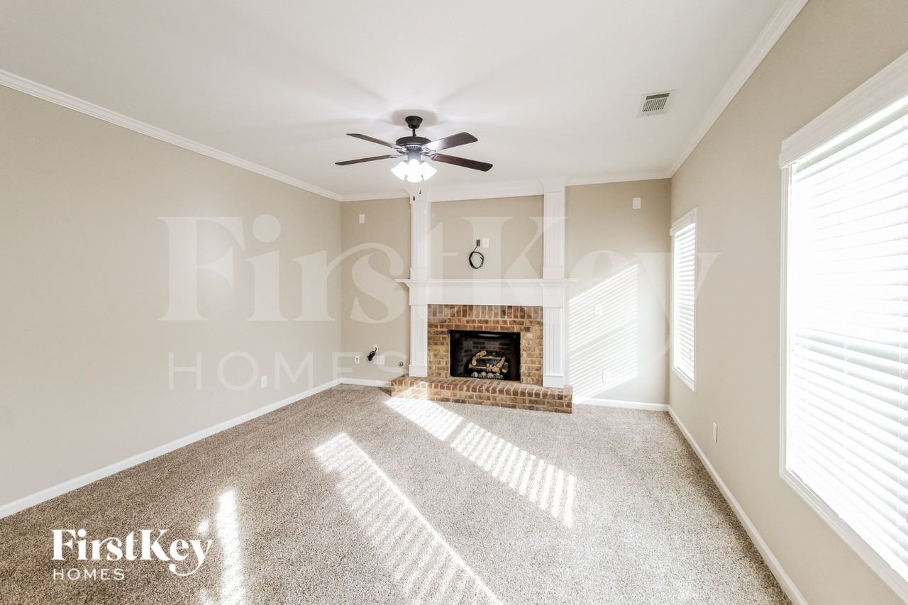 365 White Birch Ln - Photo 2 of 16