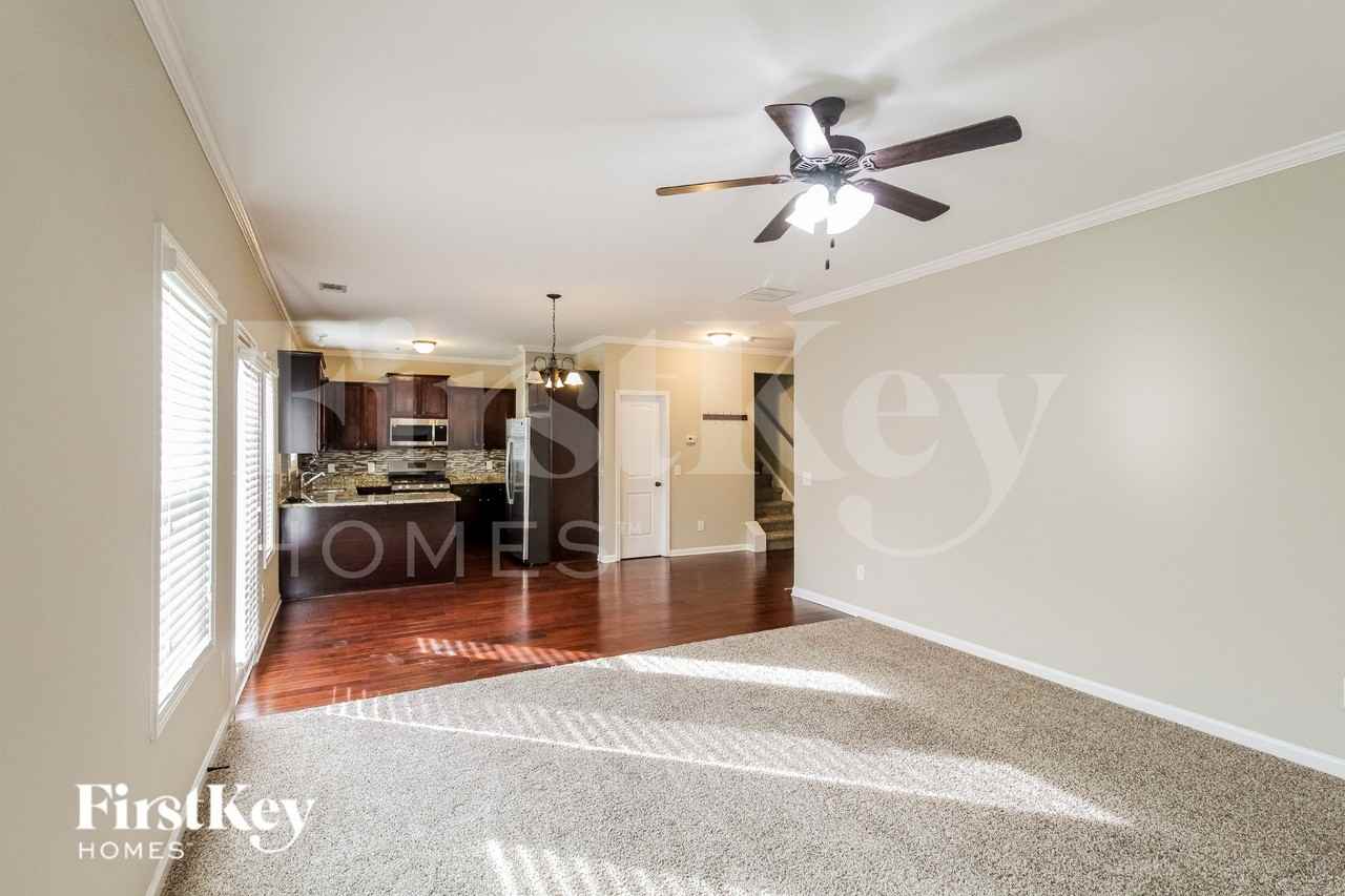 365 White Birch Ln - Photo 3 of 16