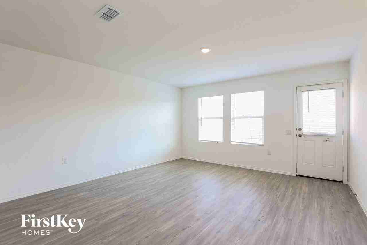 4547 Emma Way - Photo 2 of 15
