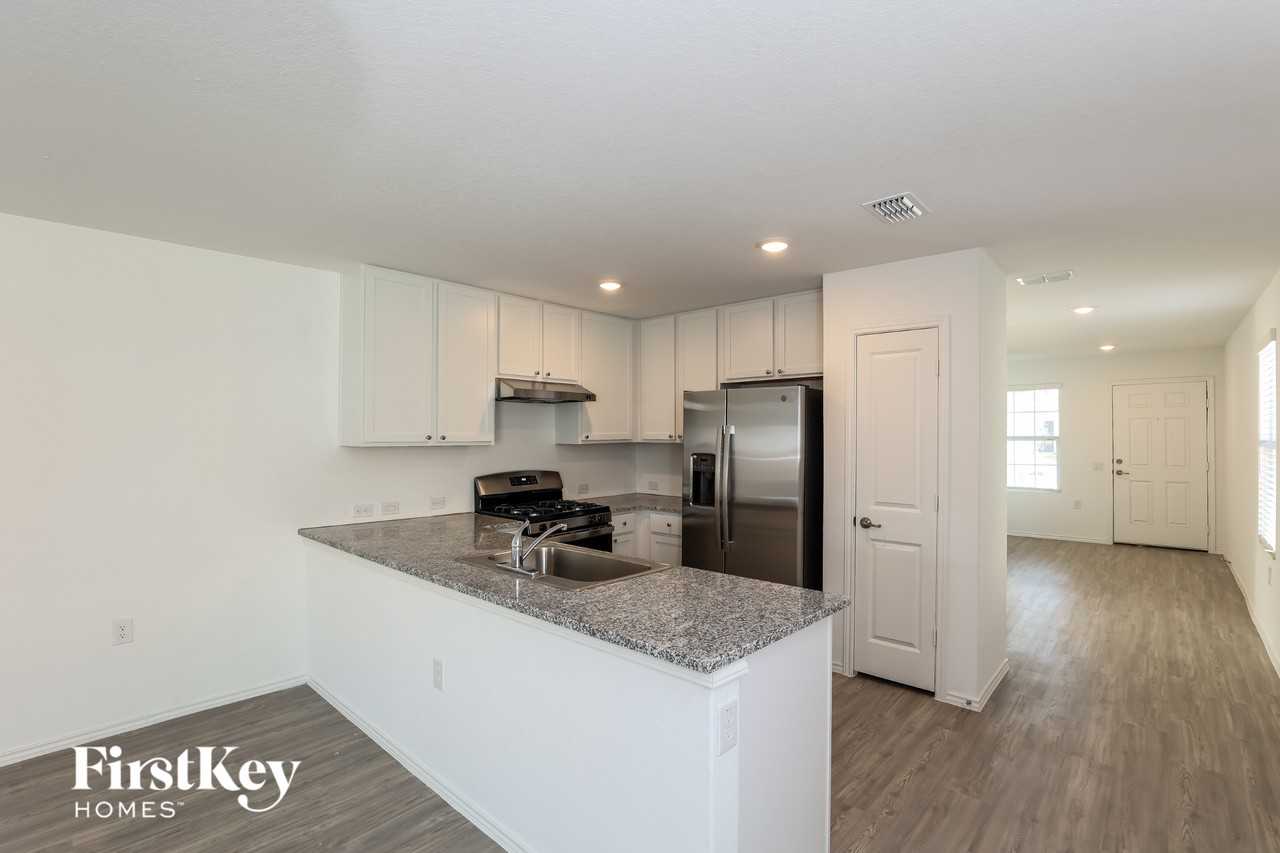 4547 Emma Way - Photo 6 of 15