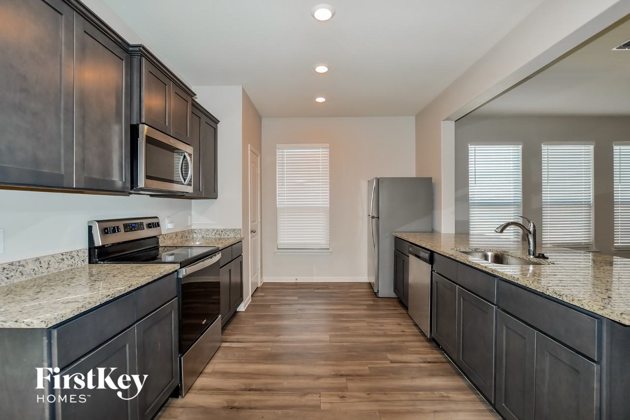 516 Aqueduct Dr - Photo 6 of 15