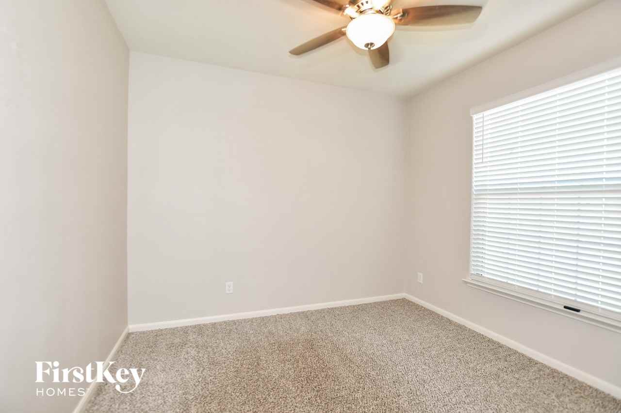 516 Aqueduct Dr - Photo 7 of 15