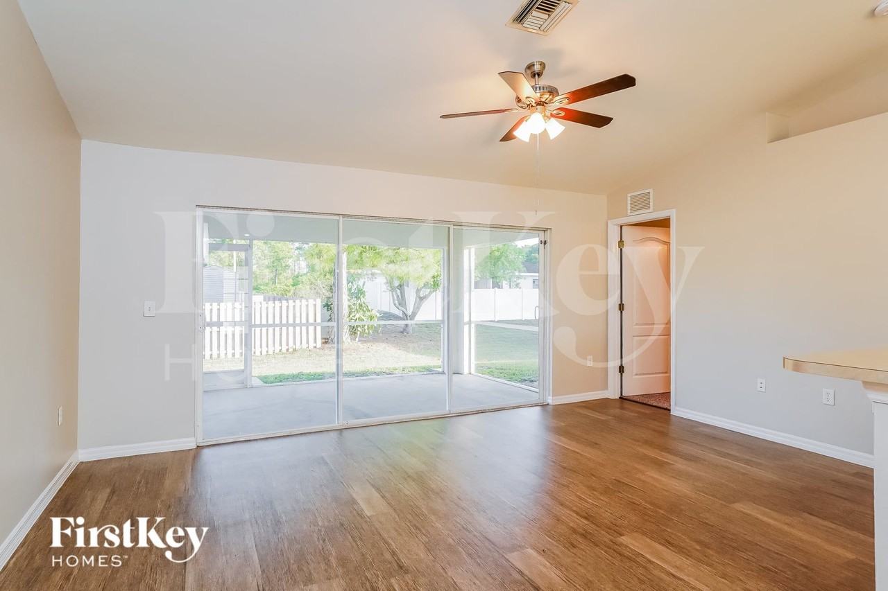 363 Clairidge Cir - Photo 4 of 17