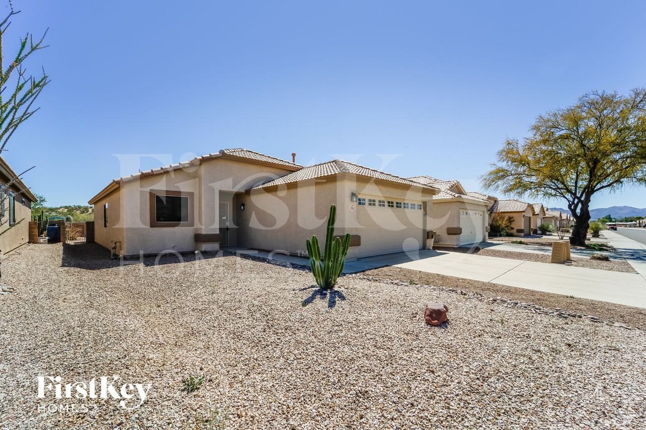 7826 N Sun Flair Dr - Photo 2 of 15