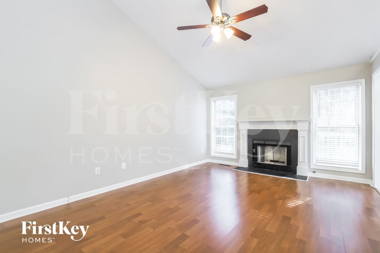 3640 Palisade Park Dr - Photo 3 of 15
