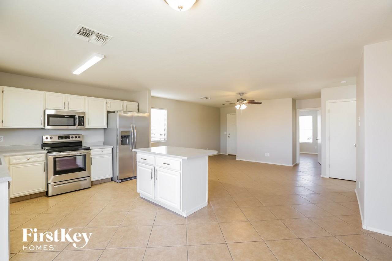21286 N Duncan Dr - Photo 7 of 15