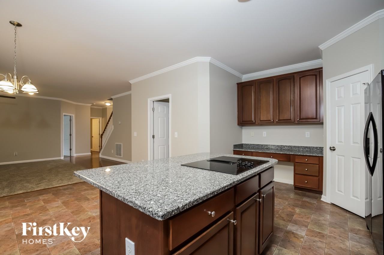 2948 Logbridge Rd - Photo 5 of 15