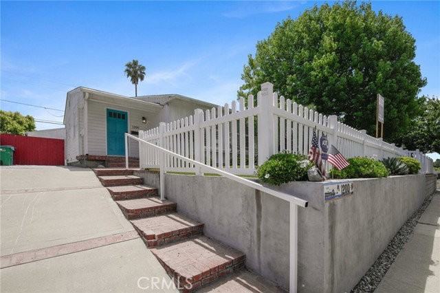 1200 Magnolia Ave - Photo 2 of 8