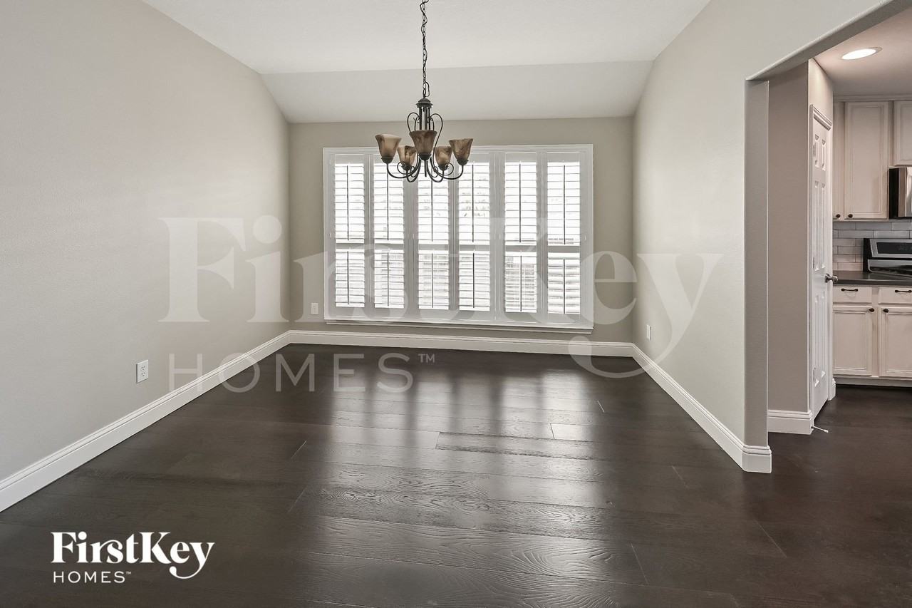 16611 Cypress Marsh Ct - Photo 5 of 15