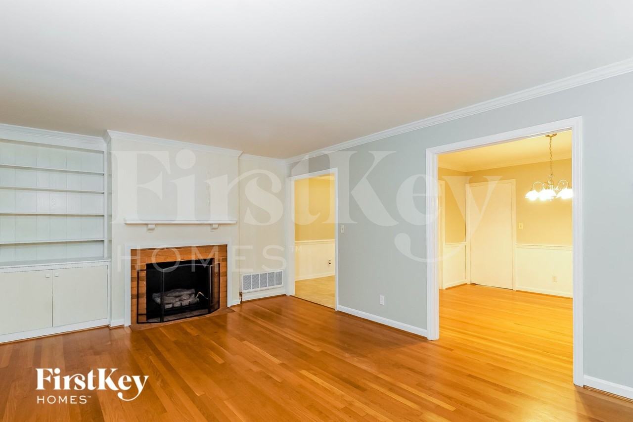 2407 Running Brook Dr - Photo 2 of 15