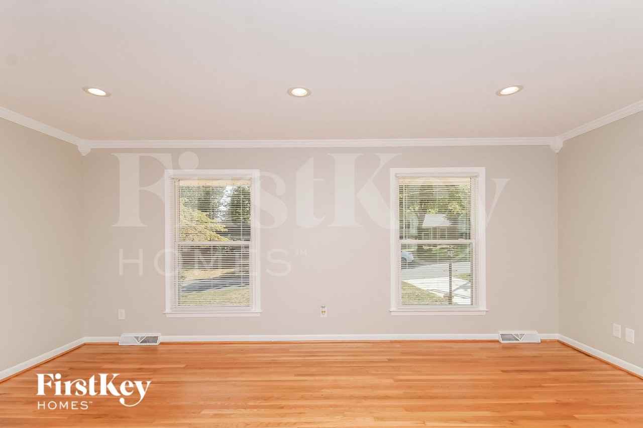 4512 Grendel Rd - Photo 6 of 15