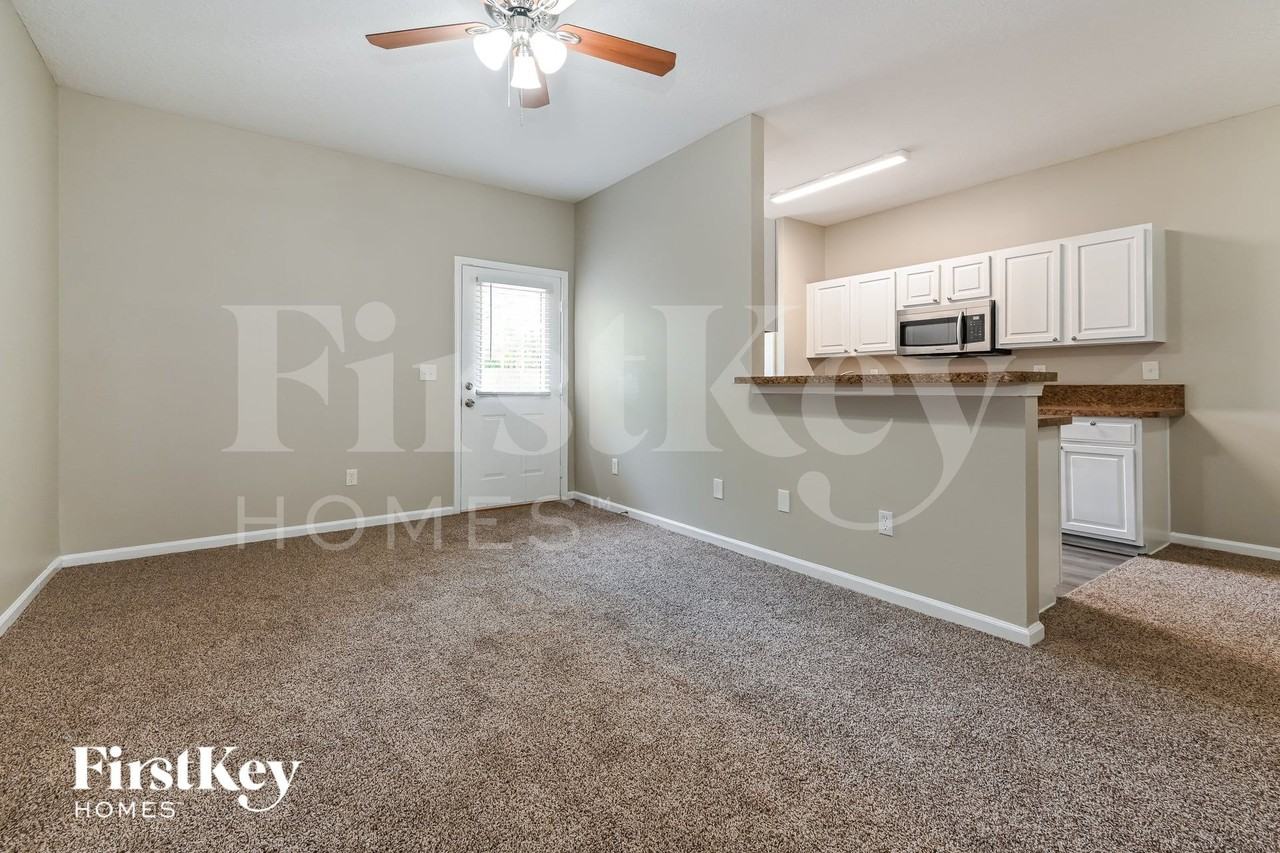 8536 Dandy Ave - Photo 3 of 16