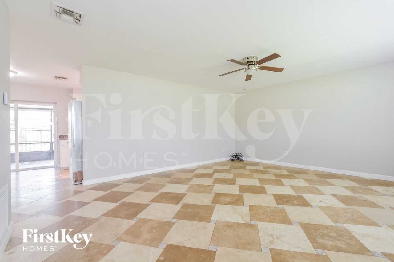 497 Wurst Rd - Photo 2 of 16