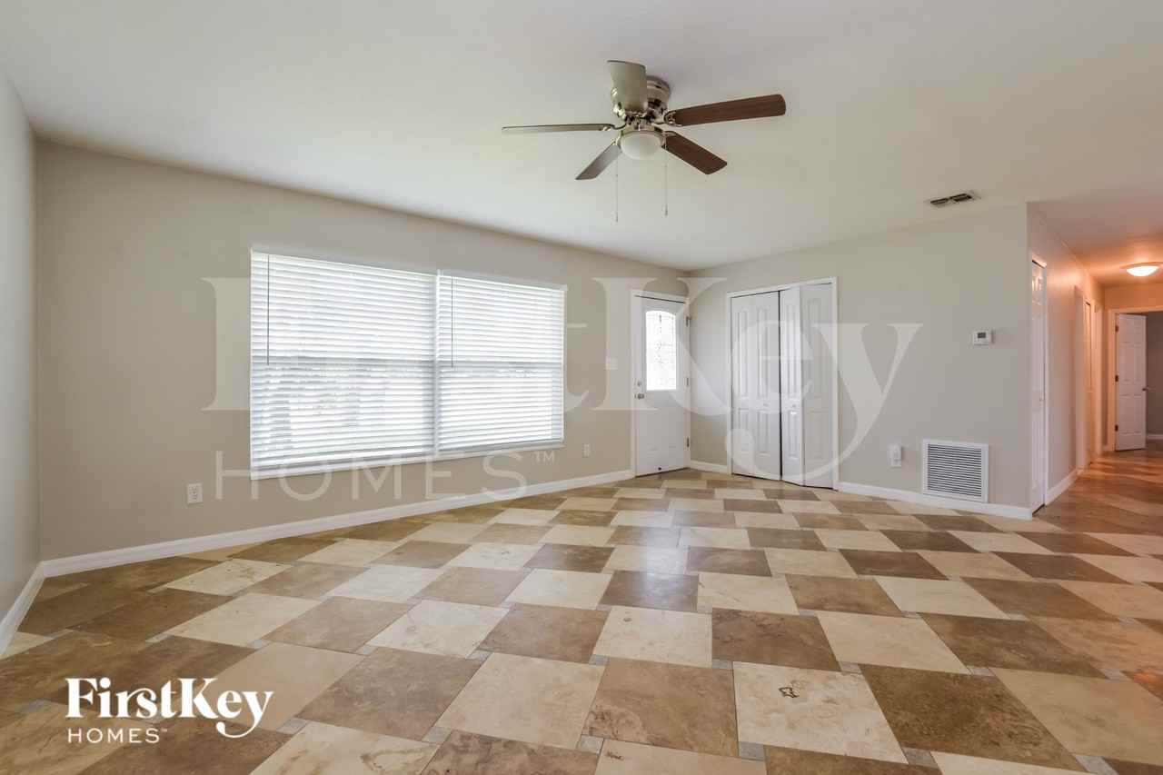 497 Wurst Rd - Photo 3 of 16