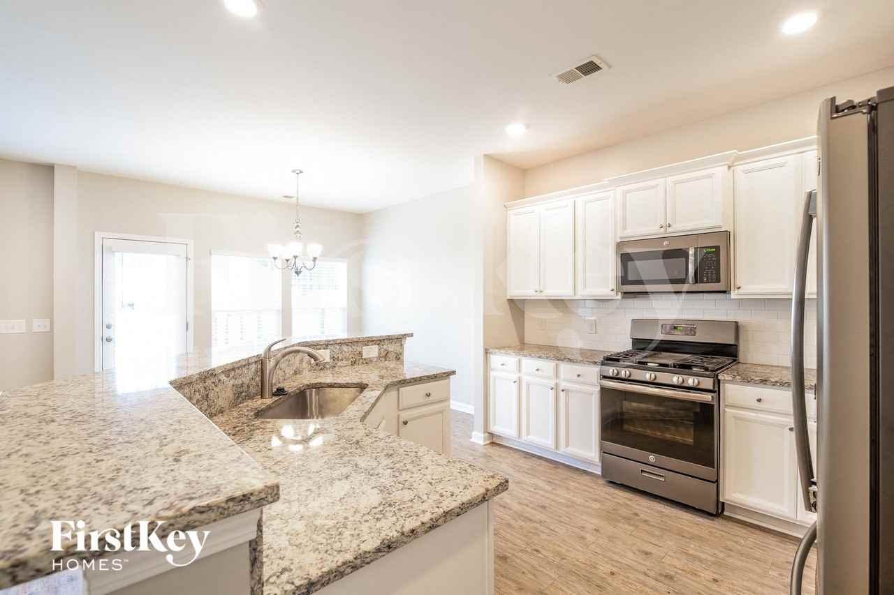 758 Redbud Ln - Photo 6 of 15