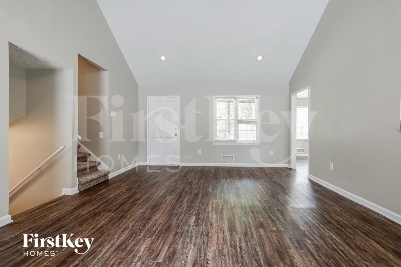 2460 Arbour Trace Vis - Photo 2 of 15