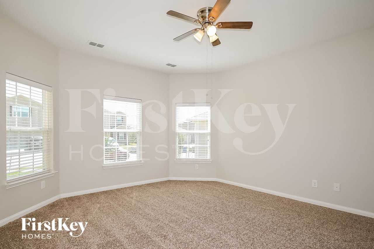 14281 Bridgeview Ln - Photo 7 of 16