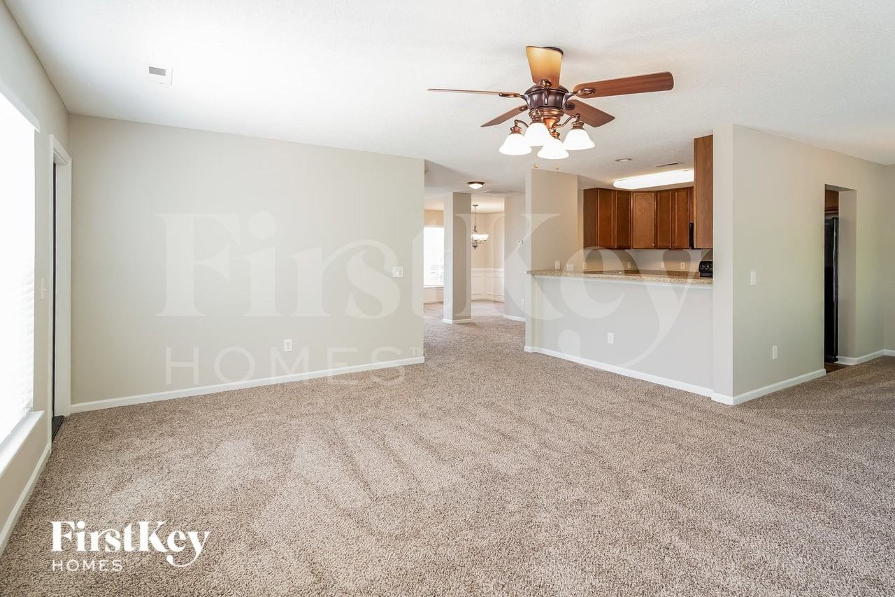 335 Seneca River Dr - Photo 5 of 16