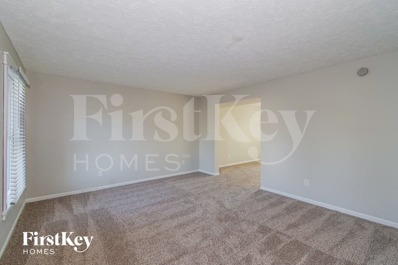12510 Bentley Blvd - Photo 5 of 15