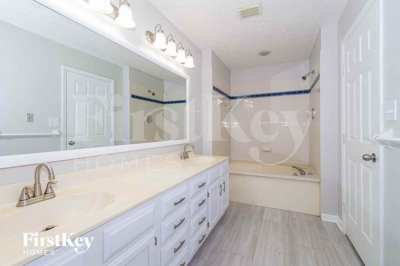 12510 Bentley Blvd - Photo 7 of 15
