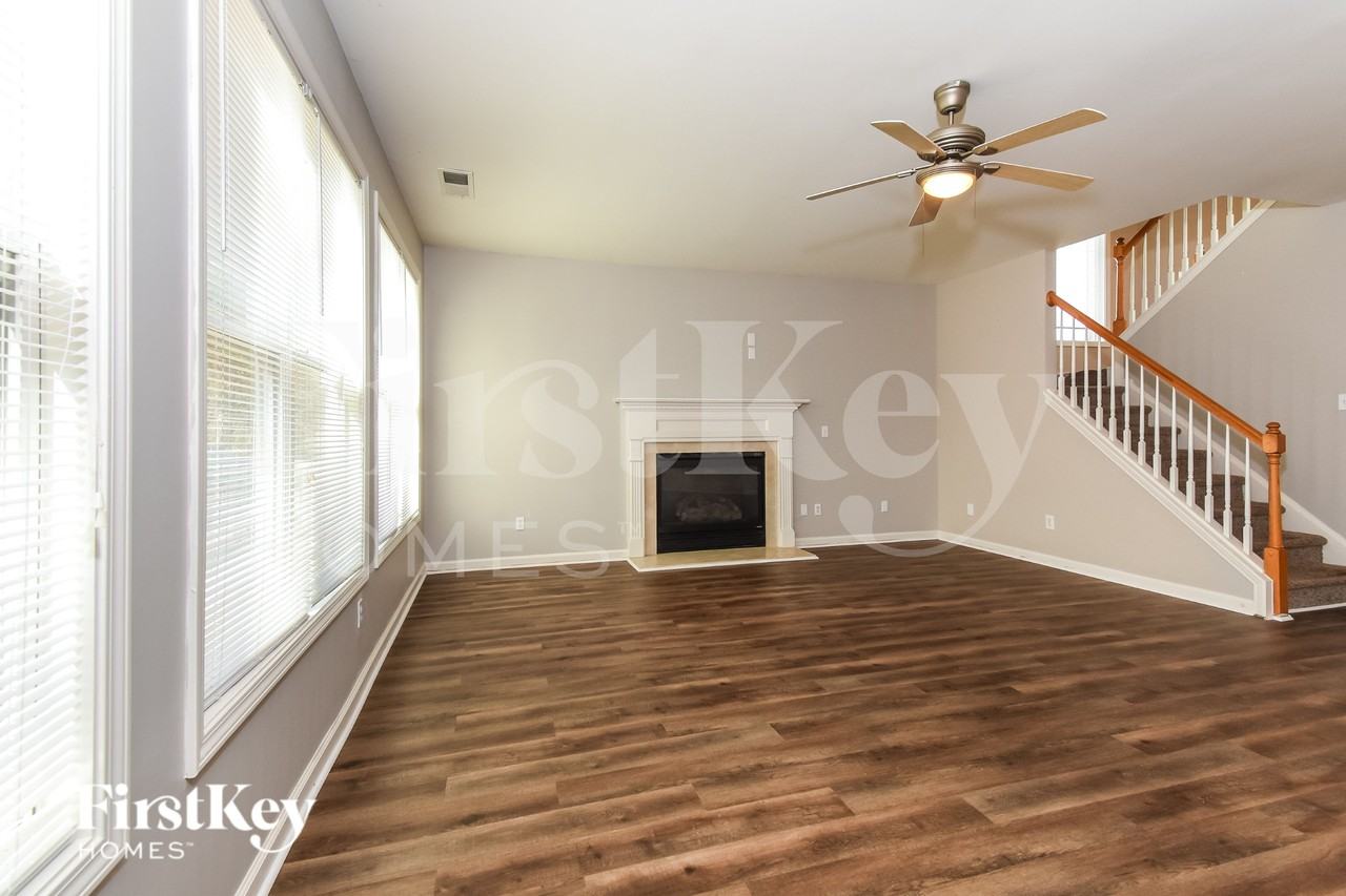 3075 Highgreen Trl - Photo 3 of 15