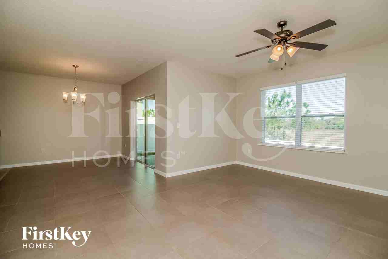 842 Freedom Blvd - Photo 3 of 15