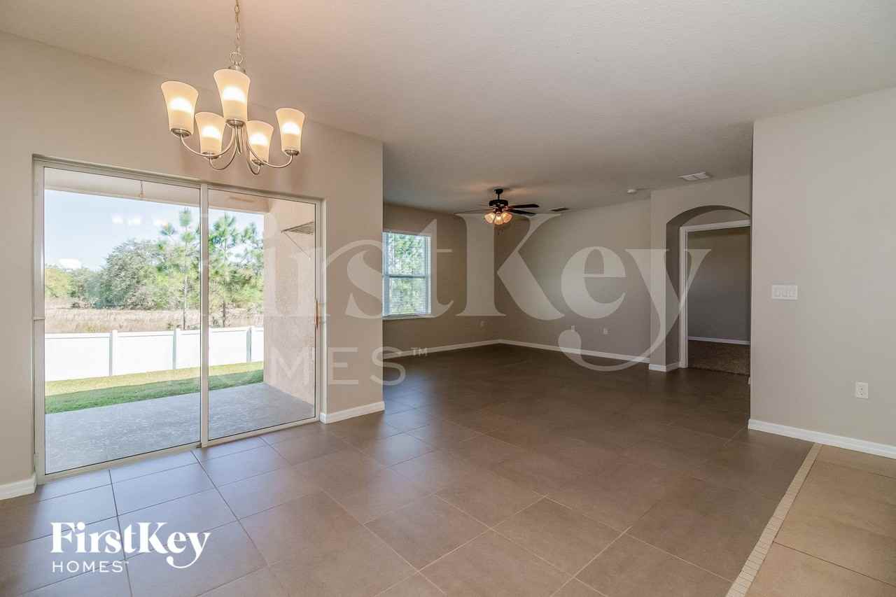 842 Freedom Blvd - Photo 4 of 15