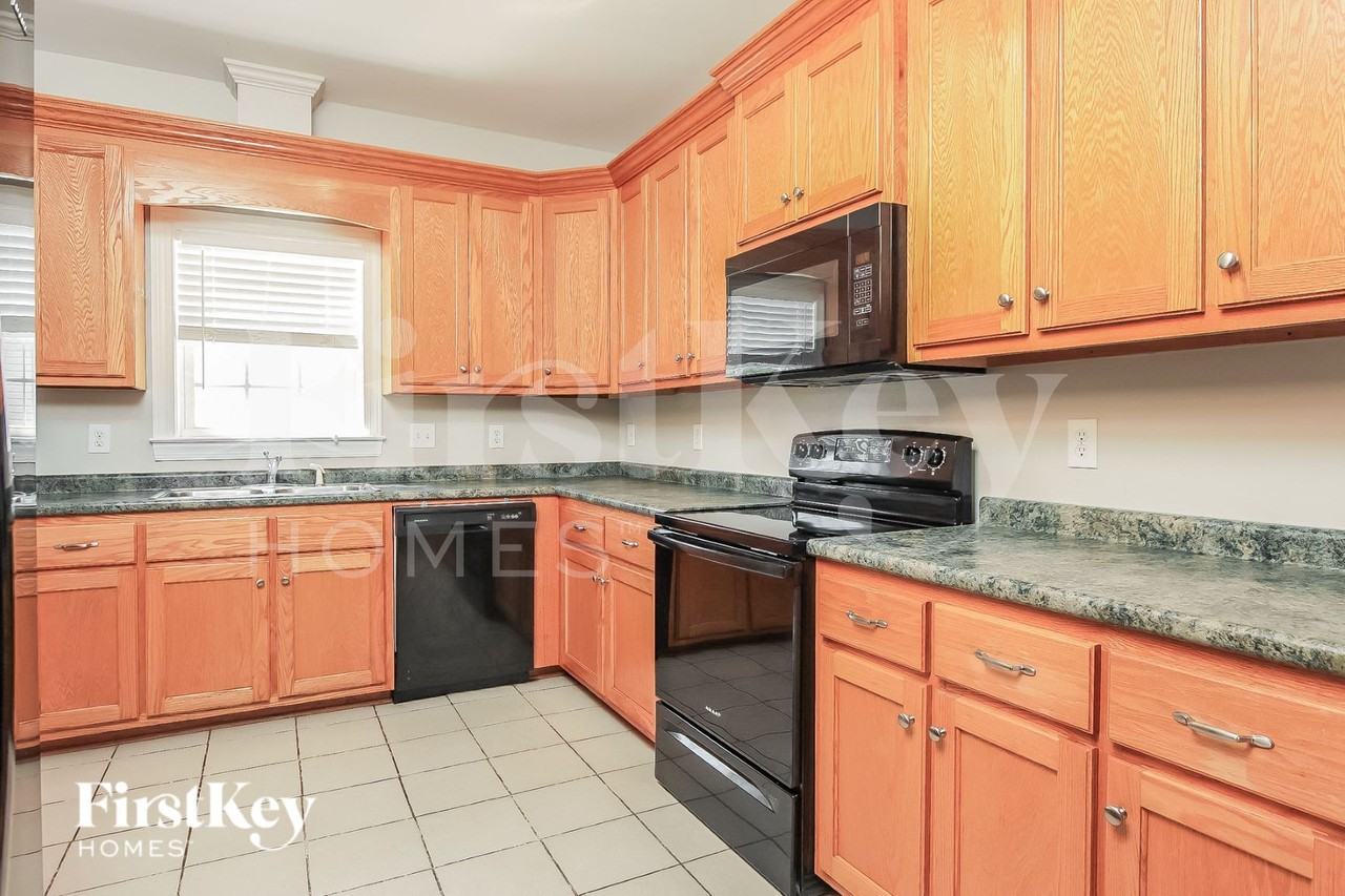 85 Great Oak Dr - Photo 7 of 15